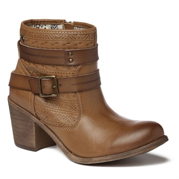 NWT ROXY women’s tan boots with heel (size 8) - Picture 1 of 11